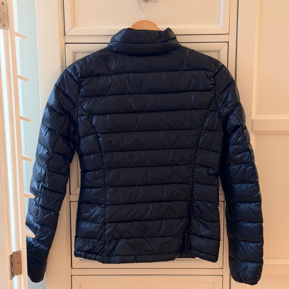 United Colors of Benetton~Black Lightweight Down Puffer Jacket ~ Size Small - Picture 3 of 7
